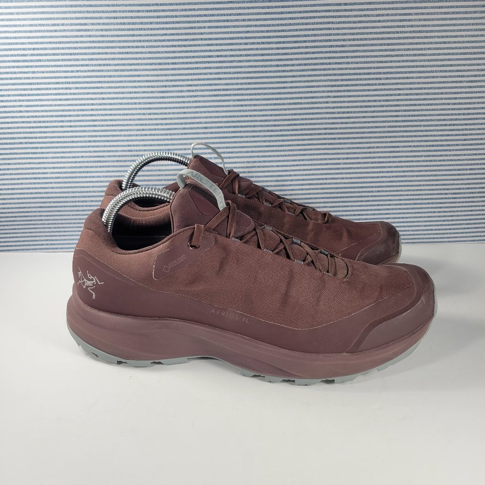 Arc’teryx Burgundy Aerios FL GXT Hiking Athletic Shoes Sneakers Women's Size 9